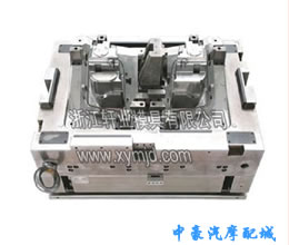 汽车大灯模具